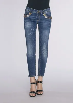 Jeans skinny con dettaglio gioiello