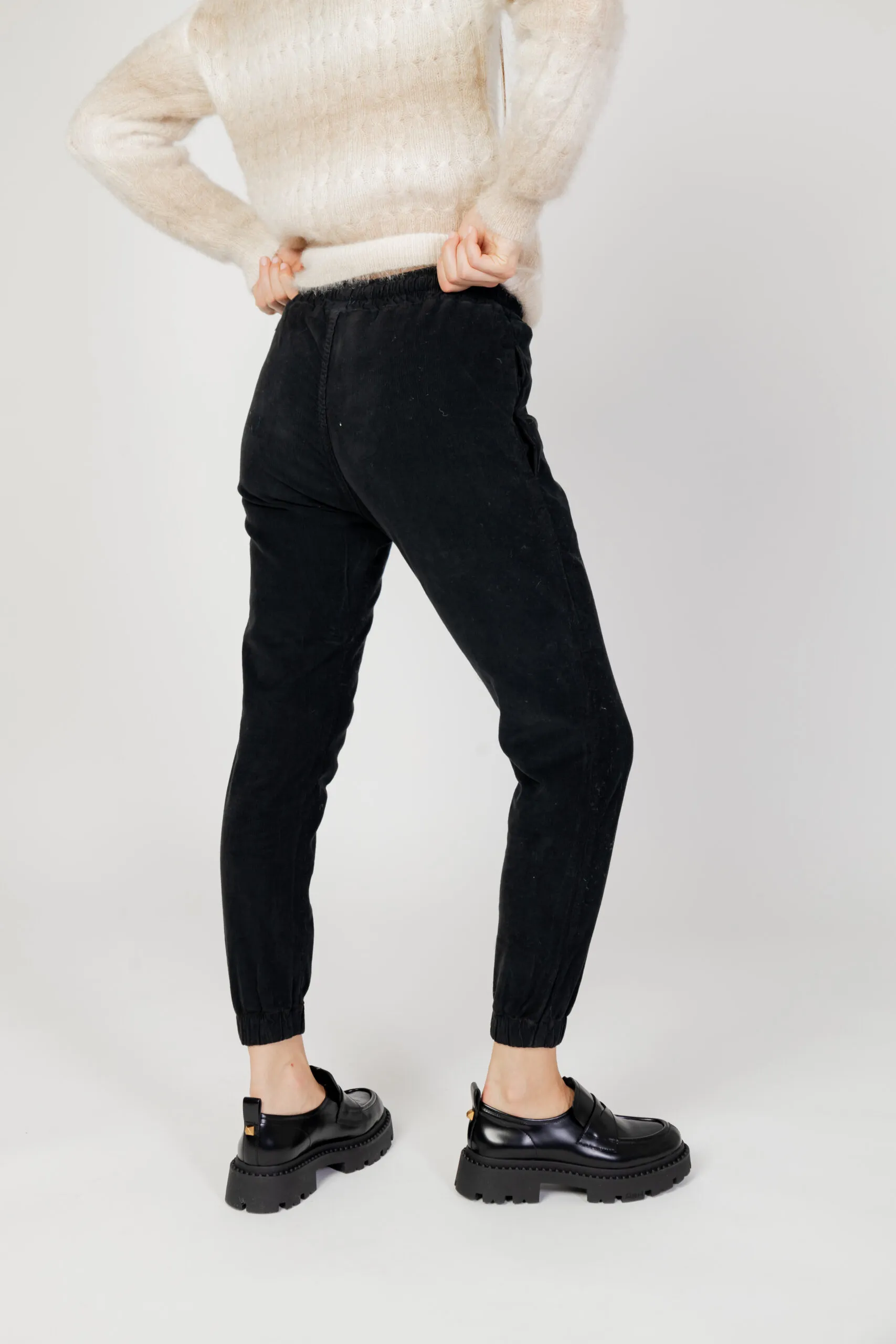 Pantaloni Hanny Deep – Nero