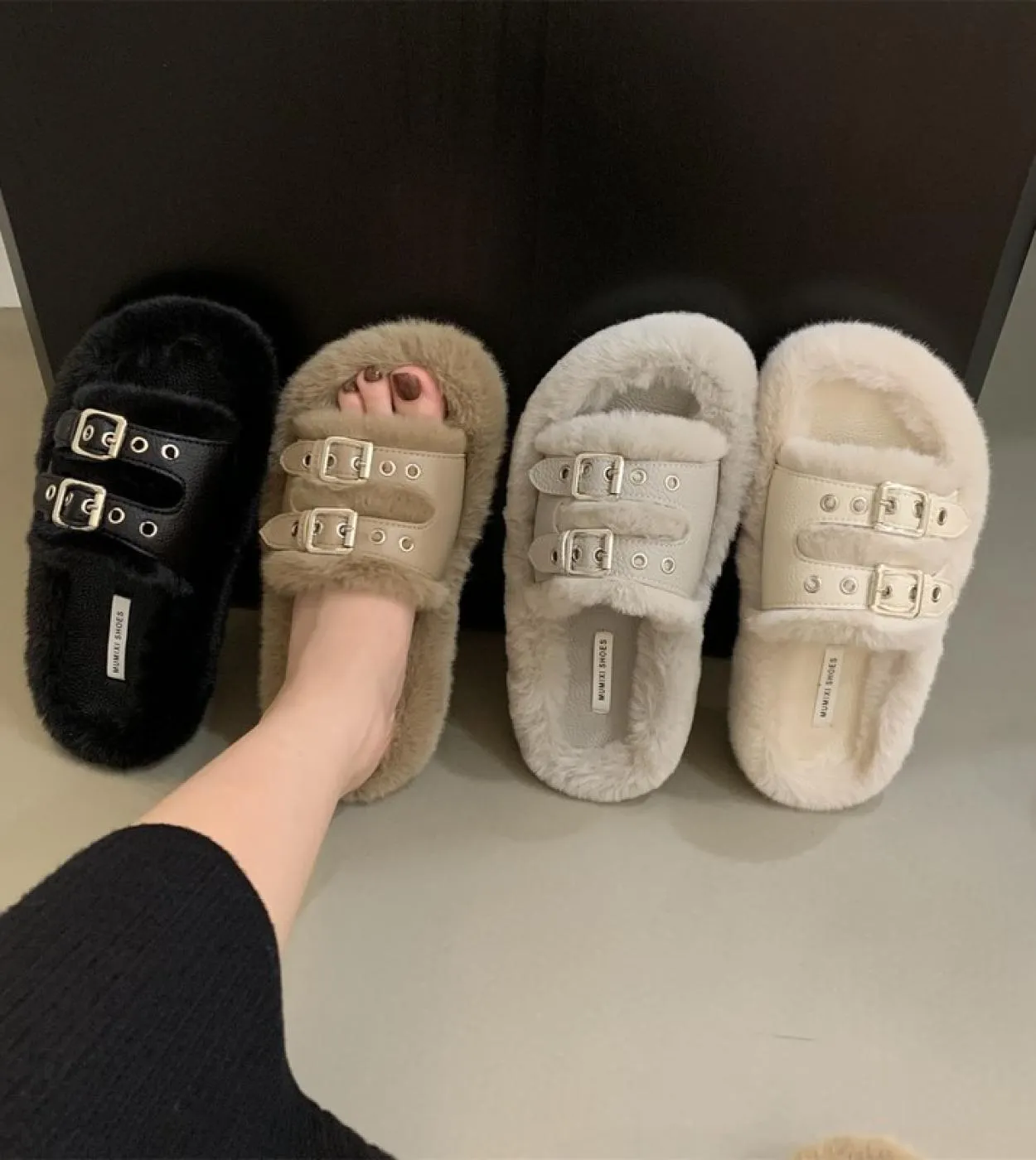 Pantofole in peluche da indossare all'esterno con una parola da donna 2022 autunno nuova fibbia per cintura pantofole casual in