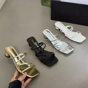 Pantofole per le donne Abbigliamento esterno estivo 2024 Infradito nuovo stile Pantofole da donna Sandali Infradito Scarpe da do