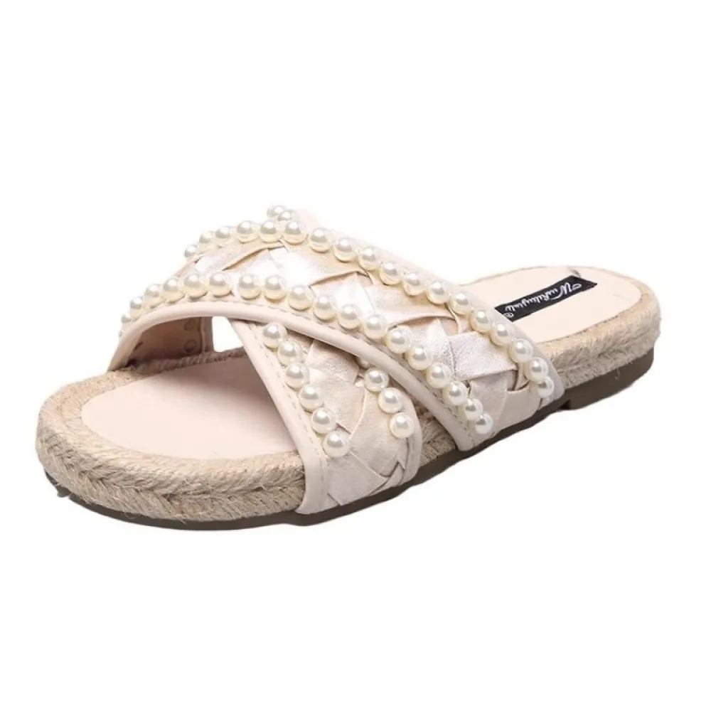 Sandali Pantofole da donna in paglia 2024 Capispalla estivo Pearl Cross Flop Sandali piatti casual Pantofole da donna