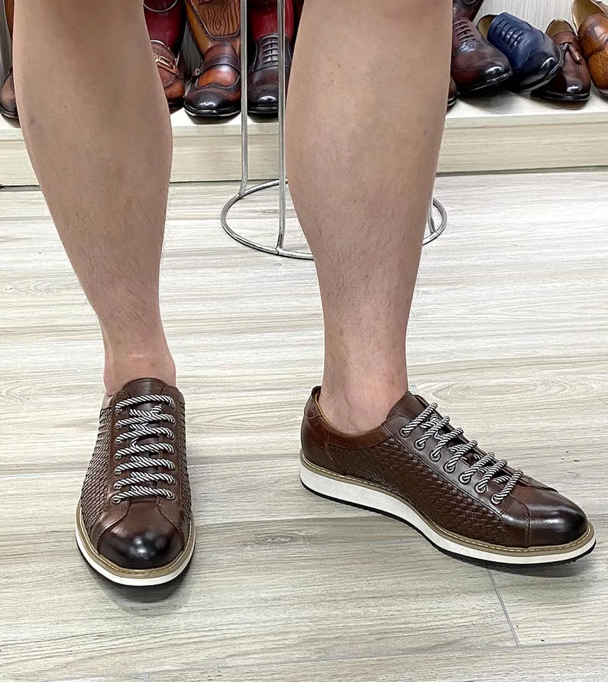 Scarpe casual da uomo in vera pelle di vitello Scarpe da guida piatte di lusso con lacci a 7 occhielli Sneakers da uomo di grand